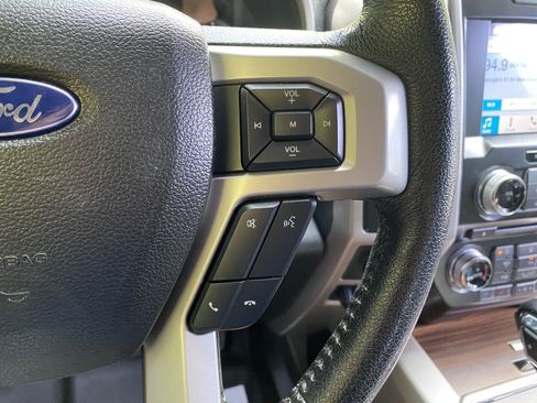 Used 2016 Ford F150 Lariat w/ Equipment Group 502A Luxury AWD/4WD image 21