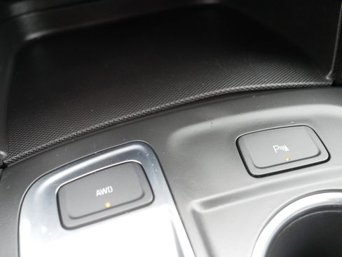 Used 2024 Chevrolet Equinox LT image 33