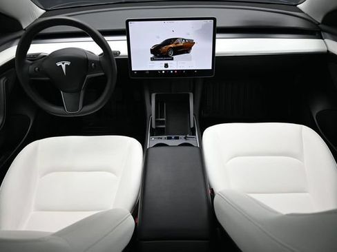 Used 2023 Tesla Model 3 Standard Range RWD image 12
