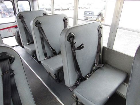 Used 2007 Chevrolet Express 3500 w/ School Bus Package image 18