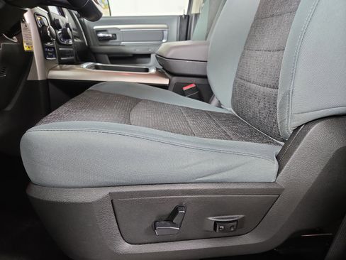 Certified 2019 RAM 1500 Big Horn image 30