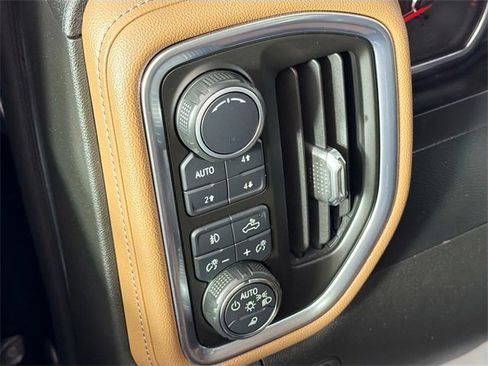 Used 2019 Chevrolet Silverado 1500 High Country image 10