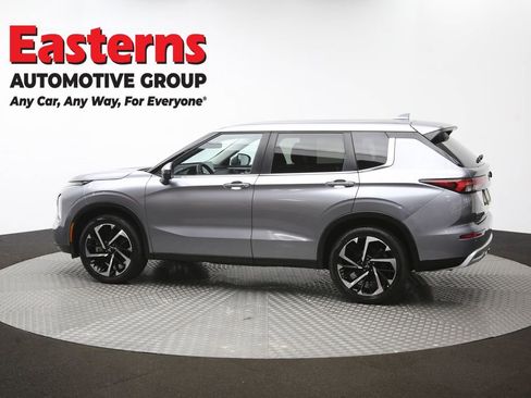 Used 2024 Mitsubishi Outlander SE image 61