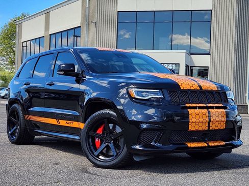 Used 2018 Jeep Grand Cherokee SRT AWD/4WD image 36