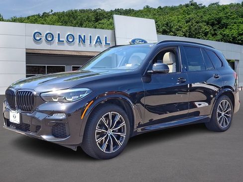 Used 2021 BMW X5 xDrive40i w/ M Sport Package AWD/4WD image 3