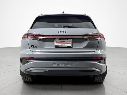 Used 2025 Audi Q4 e-tron Premium w/ Convenience Package RWD image 4