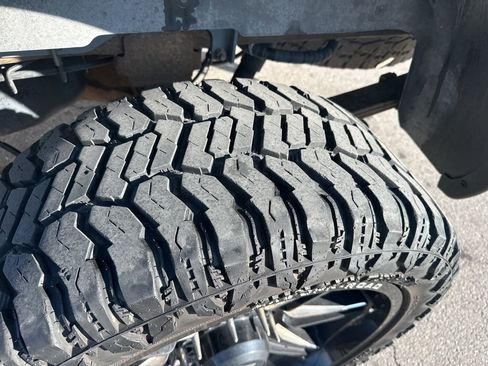 Used 2013 RAM 2500 Tradesman w/ Chrome Appearance Group image 7