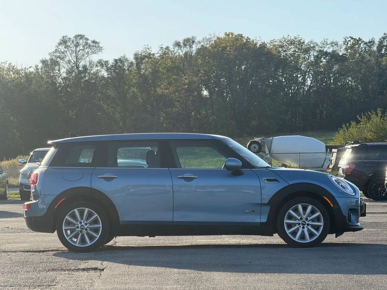 Used 2017 MINI Cooper Clubman ALL4 AWD/4WD image 6
