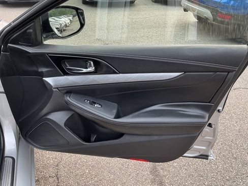 Used 2016 Nissan Maxima 3.5 SL w/ Interior Lighting Package FWD image 23