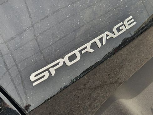 New 2026 Kia Sportage EX image 8