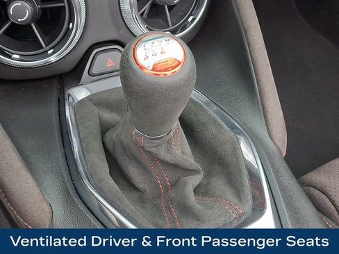 Used 2022 Chevrolet Camaro ZL1 RWD image 16