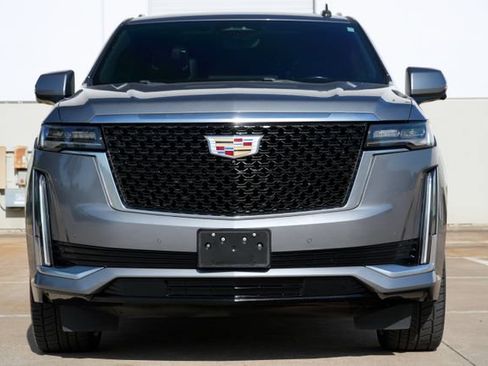 Used 2021 Cadillac Escalade ESV Premium Luxury w/ Performance Package AWD/4WD image 10