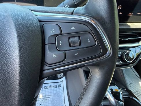 Used 2024 Buick Envista Sport Touring w/ Convenience I Package FWD image 27
