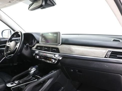 Used 2022 Kia Telluride SX w/ SX Prestige Package AWD/4WD image 17