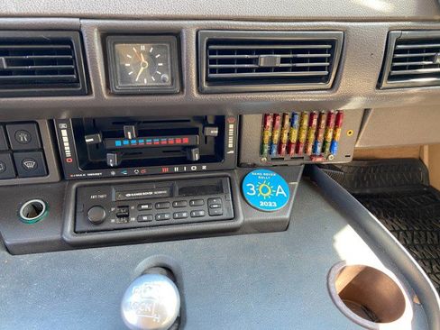 Used 1991 Land Rover Range Rover Hunter image 25