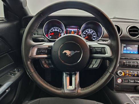 Used 2018 Ford Mustang Coupe image 30