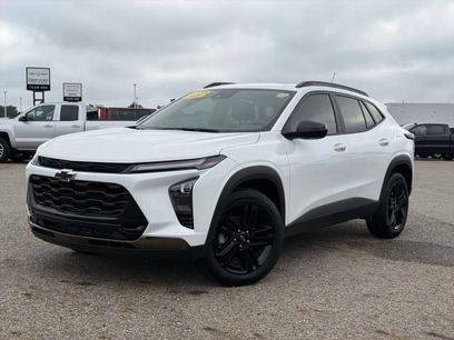 Used 2025 Chevrolet Trax ACTIV w/ Sunroof Package