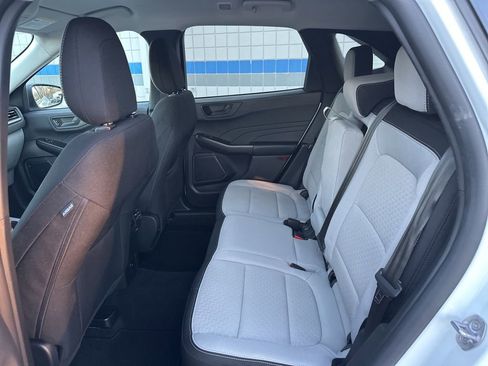 Used 2024 Ford Escape Active image 12