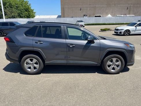 Used 2025 Toyota RAV4 XLE AWD/4WD image 4