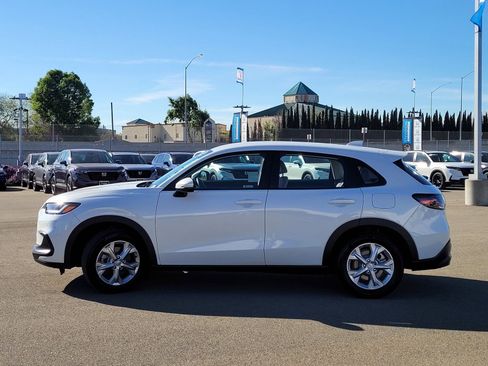 Certified 2024 Honda HR-V LX image 8