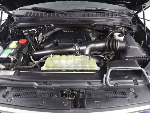 Used 2019 Ford Expedition Limited image 55