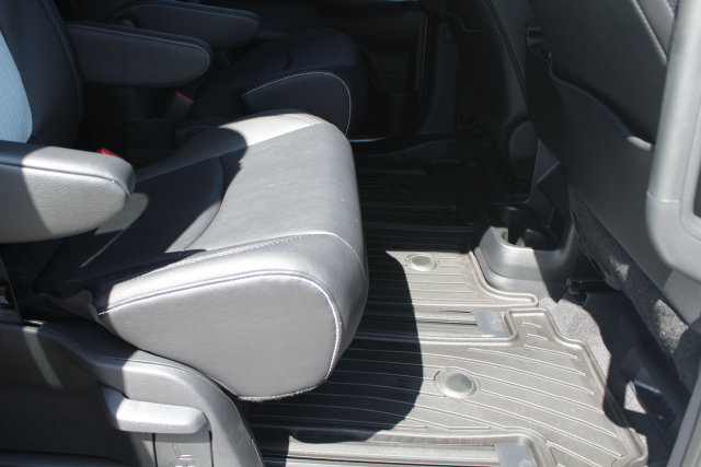 Certified 2026 Toyota Sienna XSE FWD image 26