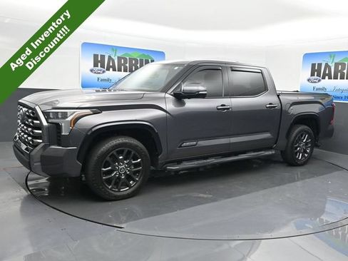 Used 2022 Toyota Tundra Platinum RWD image 1