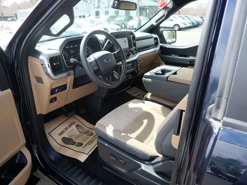 Used 2022 Ford F150 XLT w/ Trailer Tow Package image 9