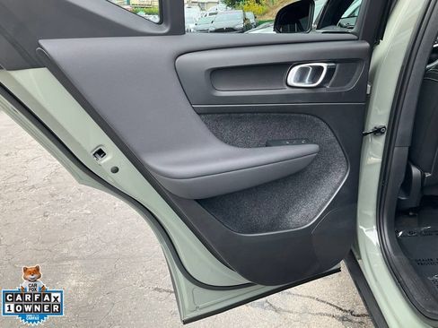 Used 2023 Volvo XC40 Recharge Plus w/ Protection Package Premier AWD/4WD image 33