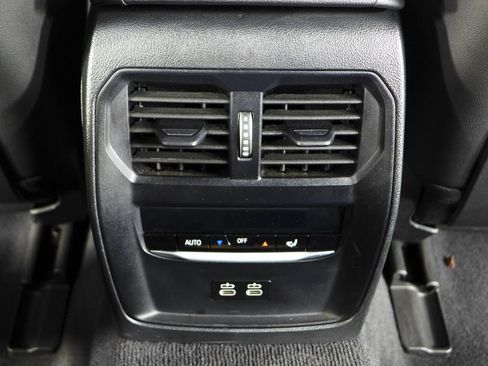 Used 2023 BMW i4 eDrive40 RWD image 24