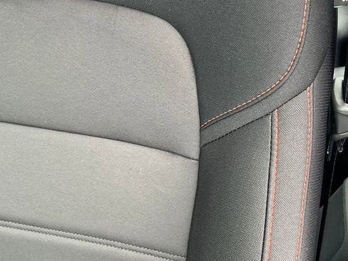 New 2025 Nissan Sentra SR FWD image 10