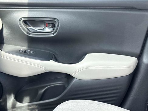 Certified 2023 Honda HR-V LX image 19