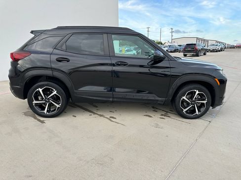 Used 2022 Chevrolet TrailBlazer RS FWD image 5