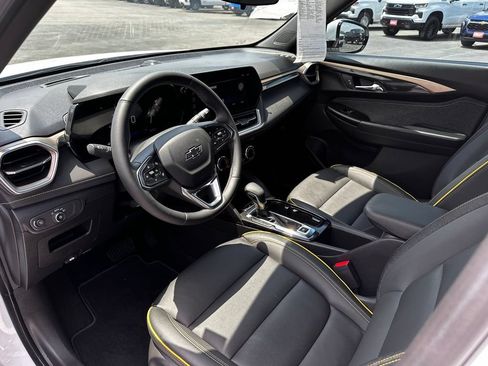 Certified 2024 Chevrolet TrailBlazer ACTIV w/ Driver Confidence Package FWD image 18