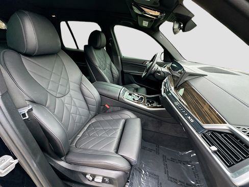 Certified 2024 BMW X5 sDrive40i w/ M Sport Package image 33