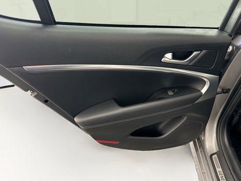 Used 2025 Genesis G70 2.5T AWD/4WD image 27