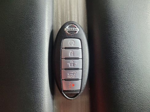 Used 2018 Nissan Murano Platinum image 32