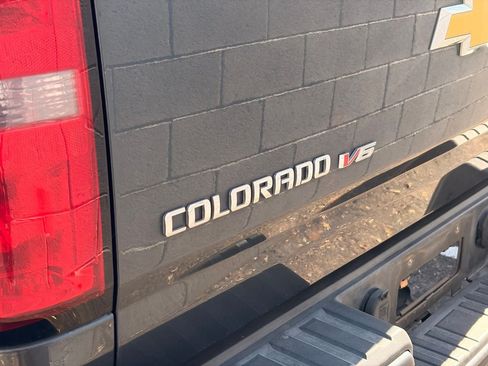 Used 2019 Chevrolet Colorado LT AWD/4WD image 7