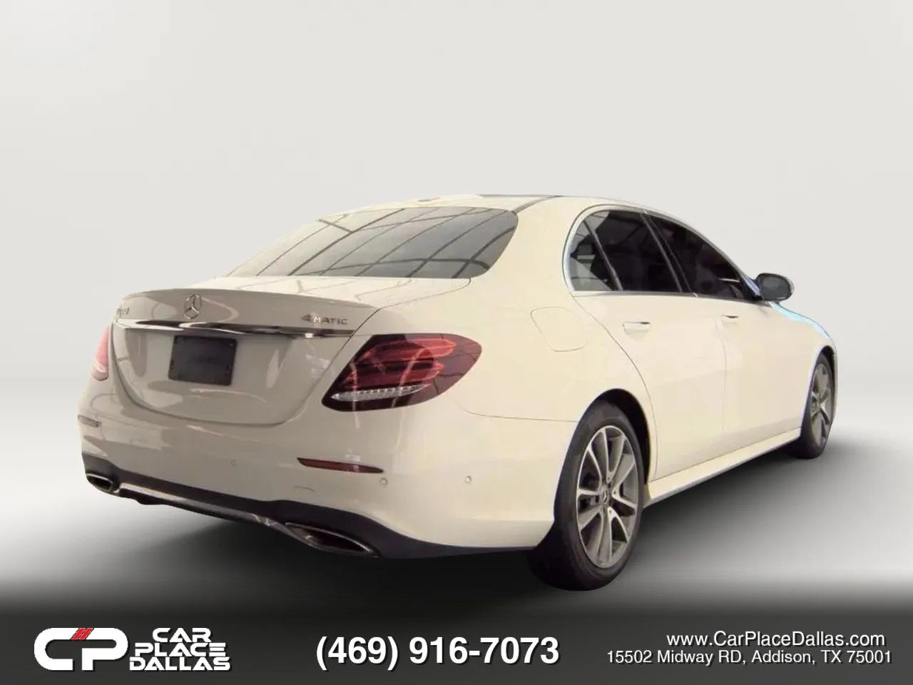 Used 2018 Mercedes-Benz E 400 4MATIC Sedan w/ Premium 2 Package (Q02) image 3