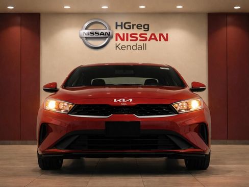 Used 2024 Kia Forte LXS FWD image 5