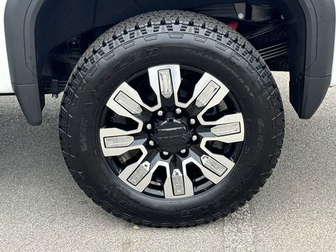 New 2025 GMC Sierra 2500 Denali w/ Denali Reserve Package image 24