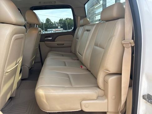 Used 2011 Chevrolet Silverado 3500 LTZ w/ LTZ Plus Package AWD/4WD image 33