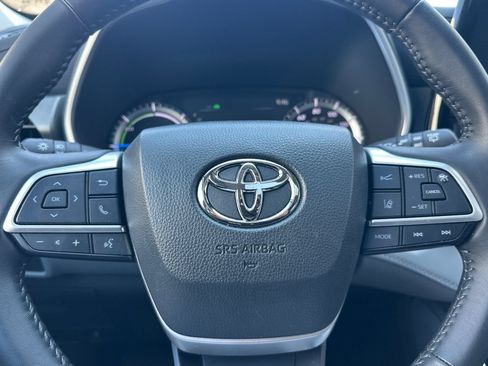 Used 2026 Toyota Highlander XLE AWD/4WD image 36