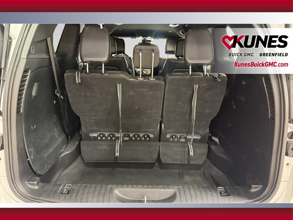 Used 2025 Chrysler Pacifica Select FWD image 37
