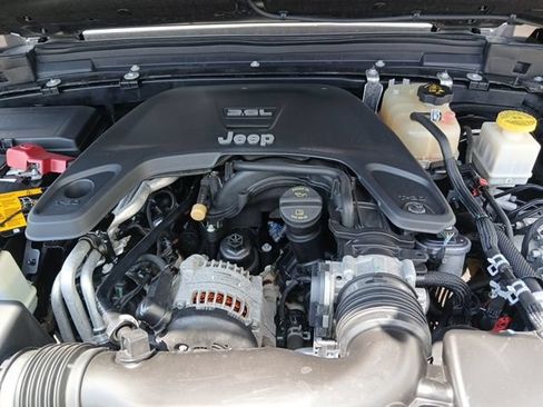 Used 2021 Jeep Gladiator Mojave AWD/4WD image 60