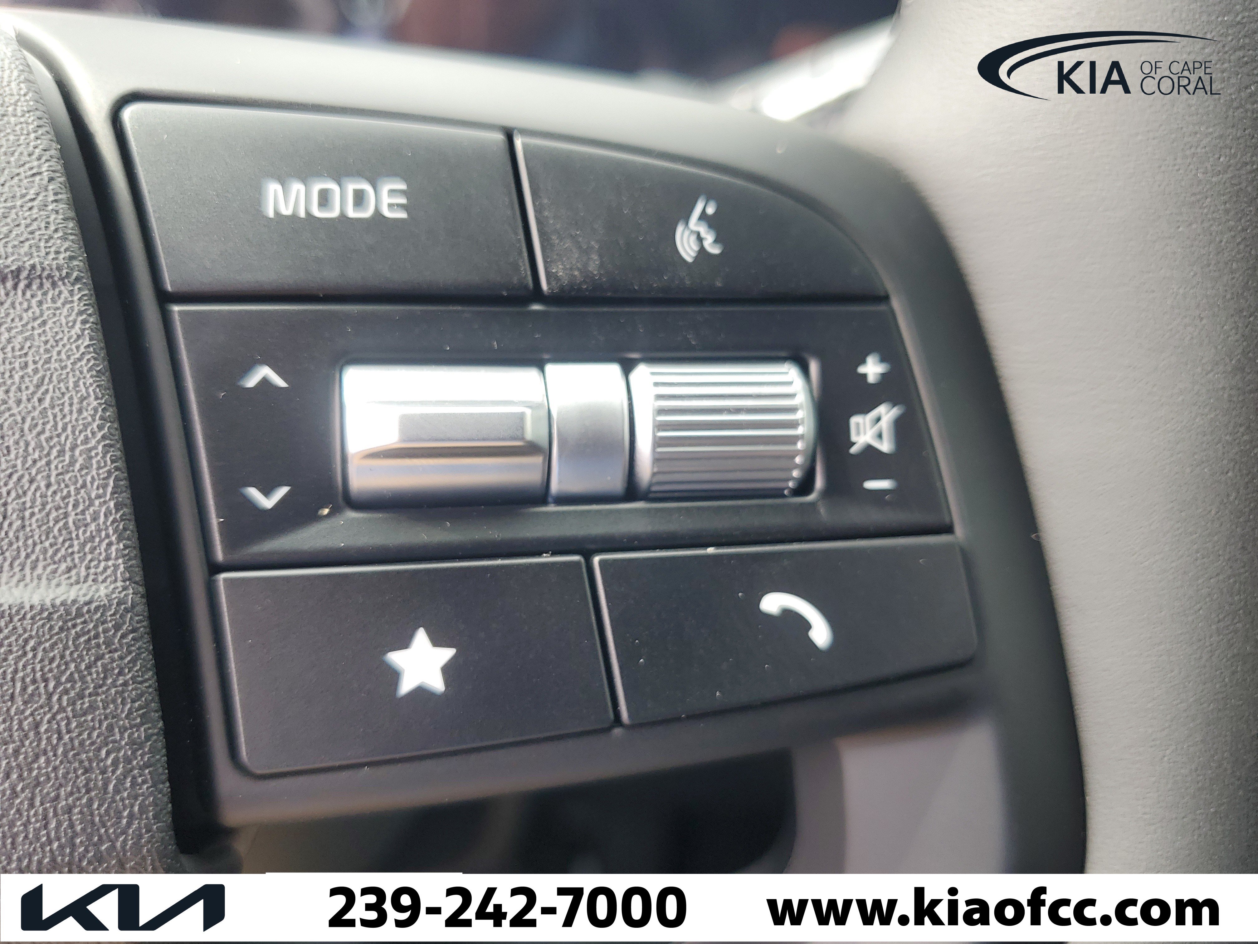 New 2026 Kia Sportage SX FWD image 21