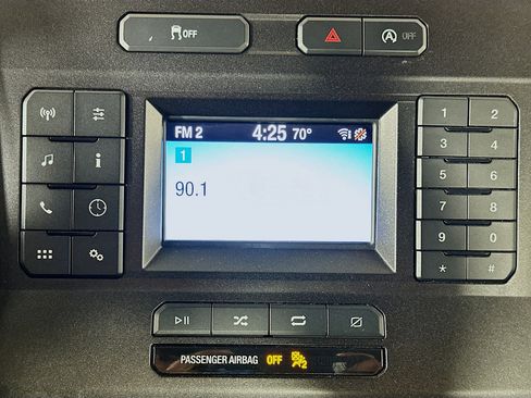 Used 2018 Ford F150 XLT image 19