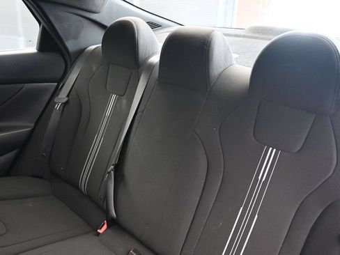 Certified 2025 Hyundai Elantra Sport FWD image 19
