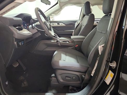 Used 2026 Ford Explorer Active RWD image 7