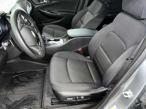 Certified 2024 Chevrolet Malibu RS w/ LPO, Floor Liner Package image 2